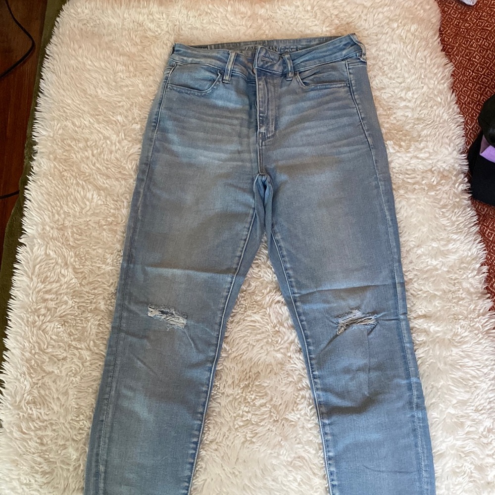 Ripped skinny jeans